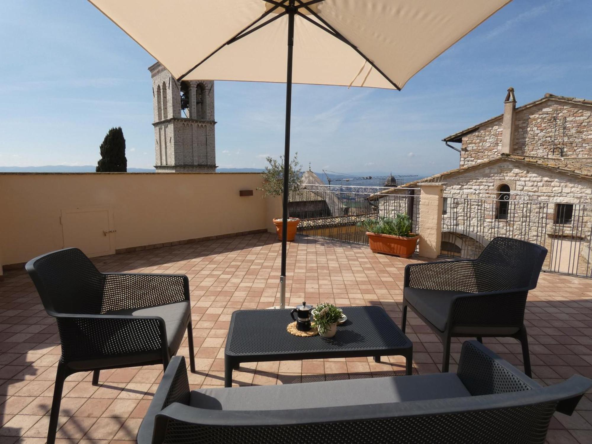 דירות אסיסי Scappo In Umbria, La Casa Di Eude מראה חיצוני תמונה